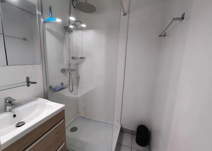Appartement 3 Pers Avec Piscine, Terrasse Et Parking Privé - Fr-1-776-22 Saint-Cyprien (Pyrenees-Orientales)